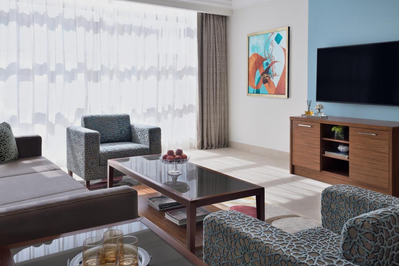 Marriott Executive Apartments الخبر المظهر الخارجي الصورة A living room