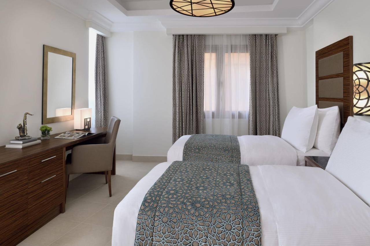 Marriott Executive Apartments الخبر المظهر الخارجي الصورة A guest room at the hotel