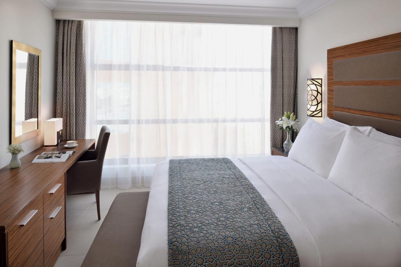 Marriott Executive Apartments الخبر المظهر الخارجي الصورة A room at the hotel